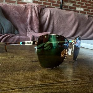 Costa Paloma Sunglasses w/ Glass lenses.
